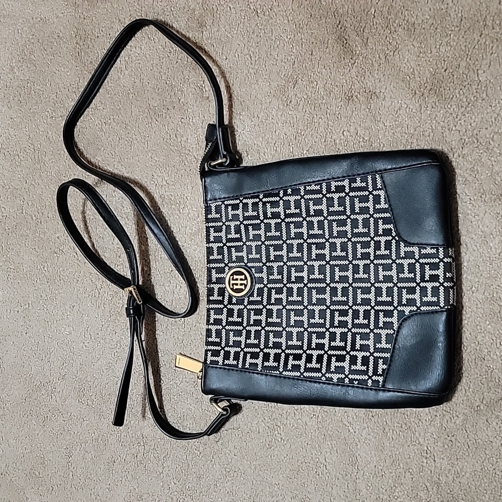 TOMMY HILFIGER MONOGRAM CROSSBODY BAG